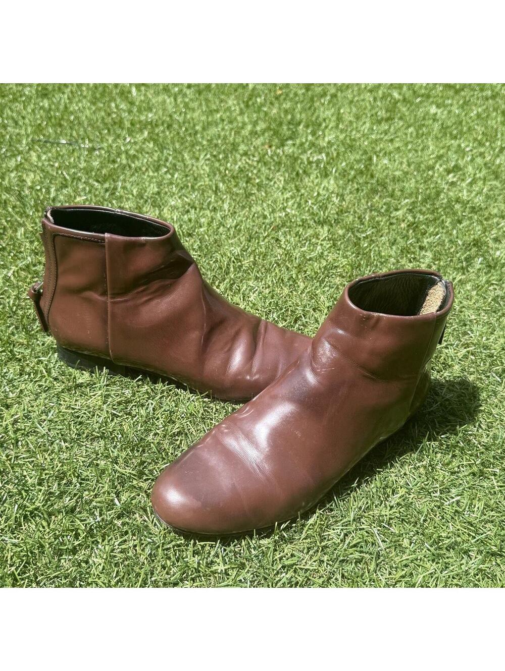 Theory Brown Leather Zip Ankle Bootie 🤎